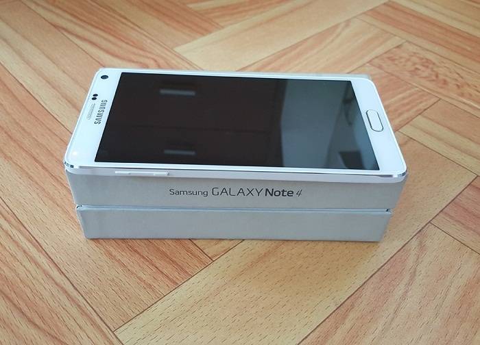 Samsung-Galaxy-Note-4-c_ng-ty-5.jpg
