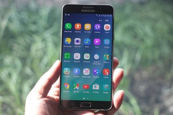 samsung-galaxy-note-5-cu.JPG