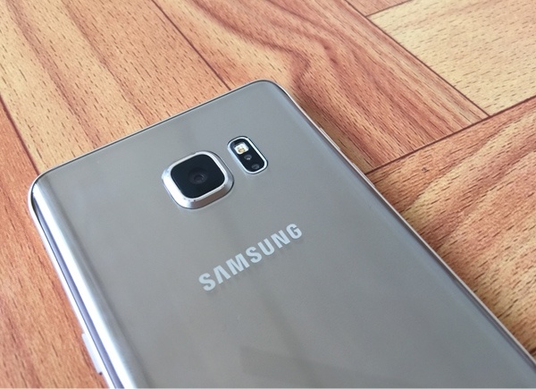 samsung-galaxy-note-5-xach-tay-hinh-anh-duchuymobile-2.jpg