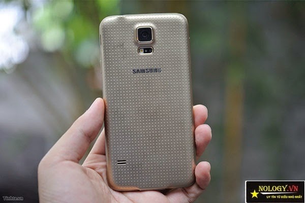 samsung-galaxy-s5-quoc-te.jpg