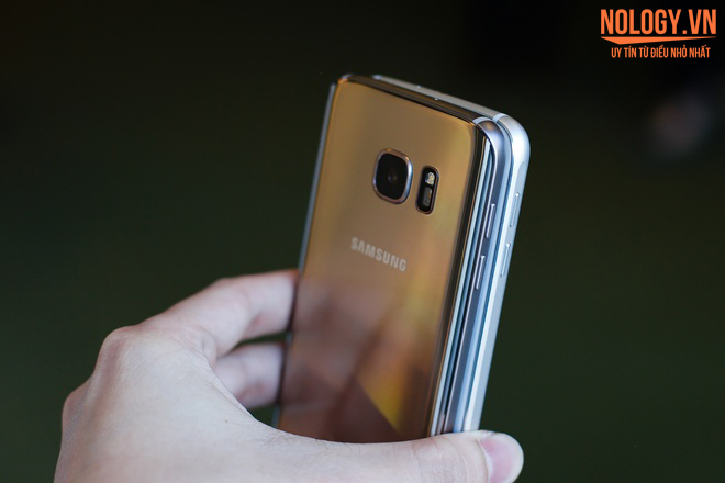 Samsung-Galaxy-S7-cu.7.jpg