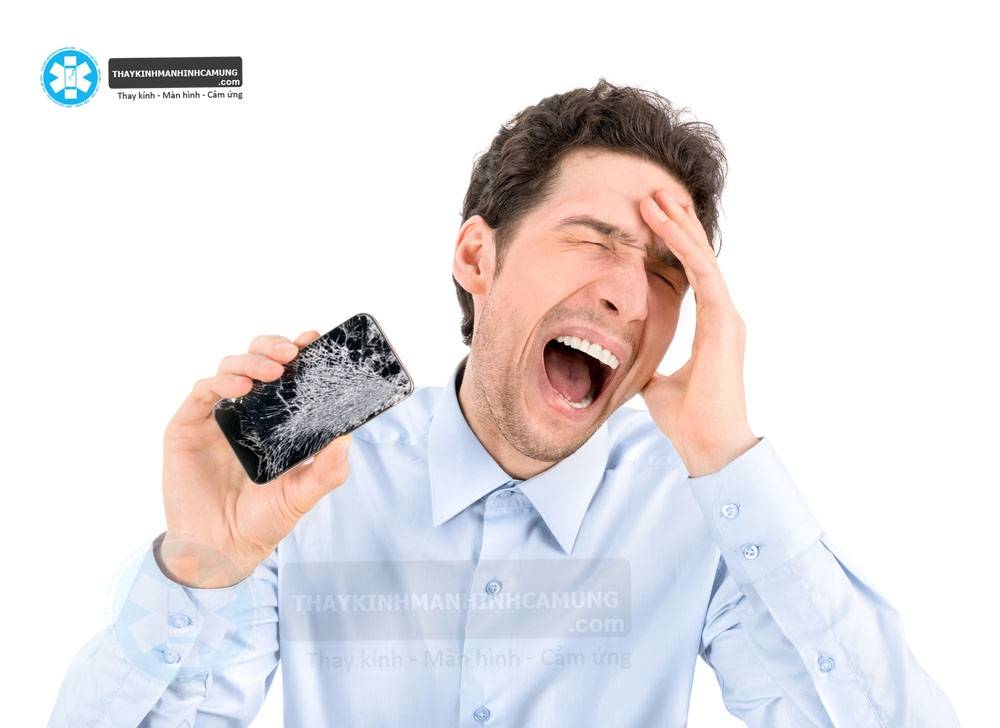 smashed-phone.jpg