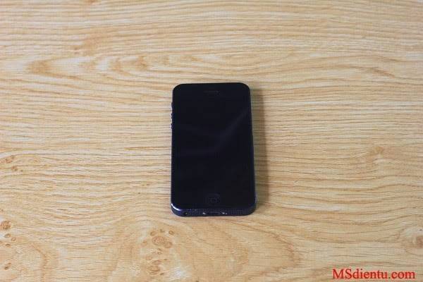 spot.com%2F-z6OVtq_oUw4%2FUxBTUuPW31I%2FAAAAAAAADq8%2FwrXaphqQvUY%2Fs1600%2Fiphone-5-trung-quoc-.JPG