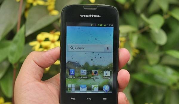 techphone.vn-danh-gia-Viettel-V8404-2.jpg