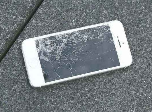 thay-man-hinh-iphone-6-301116.jpg