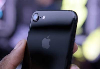 thoi-luong-pin-cua-iphone-7-se-giam-sau-1-nam-su-dung.jpg