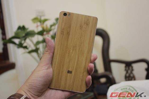 top-nhung-de-android-so-huu-ngoai-hinh-lung-linh-nhat-hien-nay.JPG