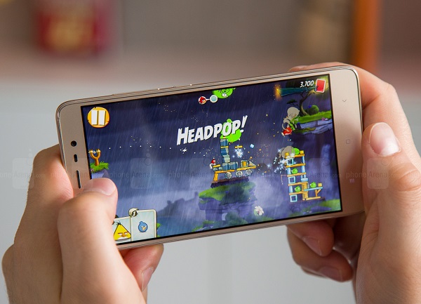 top-smartphone-cau-hinh-khung-pin-trau-3.jpg