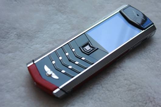 vertu-bentley-k9-7.jpg