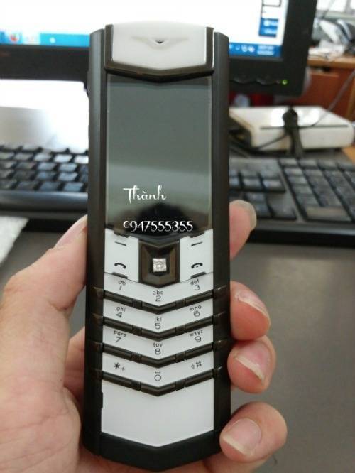 vertu-signature-s-design-black-white.jpg