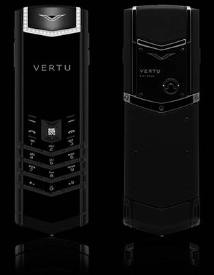 vertu-signature-s-design-pure-black-white-diamonds.jpg