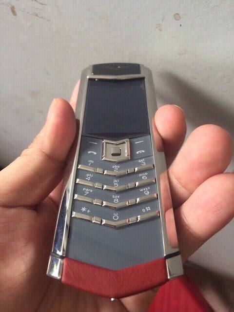 vertu-signature-s-do-trung-quoc.jpg
