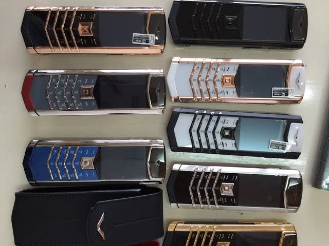 Vertu-Signature-S.jpg