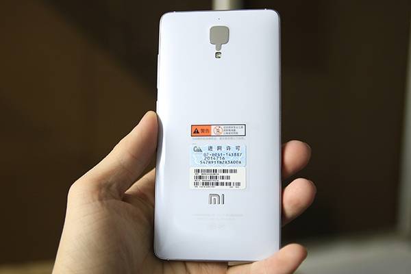 Xiaomi-Mi-4-RAM-2GB-Xach-Tay-Gia-Re-MobileCity-002.JPG