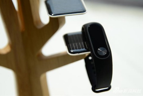 xiaomi-mi-band-2-chinh-thuc-ra-mat-1.jpg
