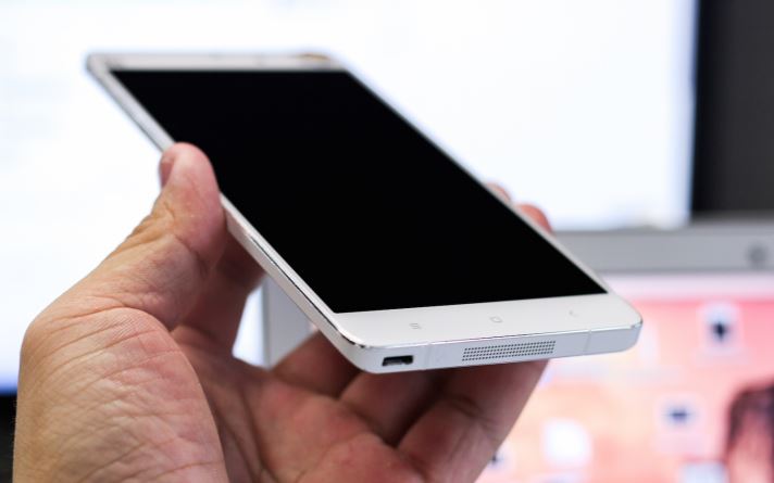 Xiaomi-Mi-Note-Pro-Xach-tay-gia-re-02.jpg