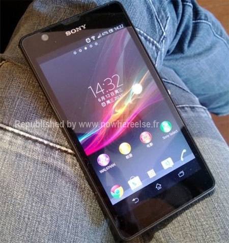 Xperia-ZU-1371176341_500x0.jpg