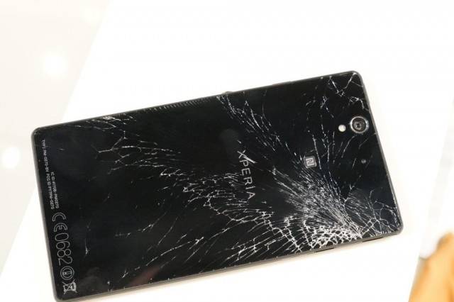 xperia_z_break-640x426.jpg